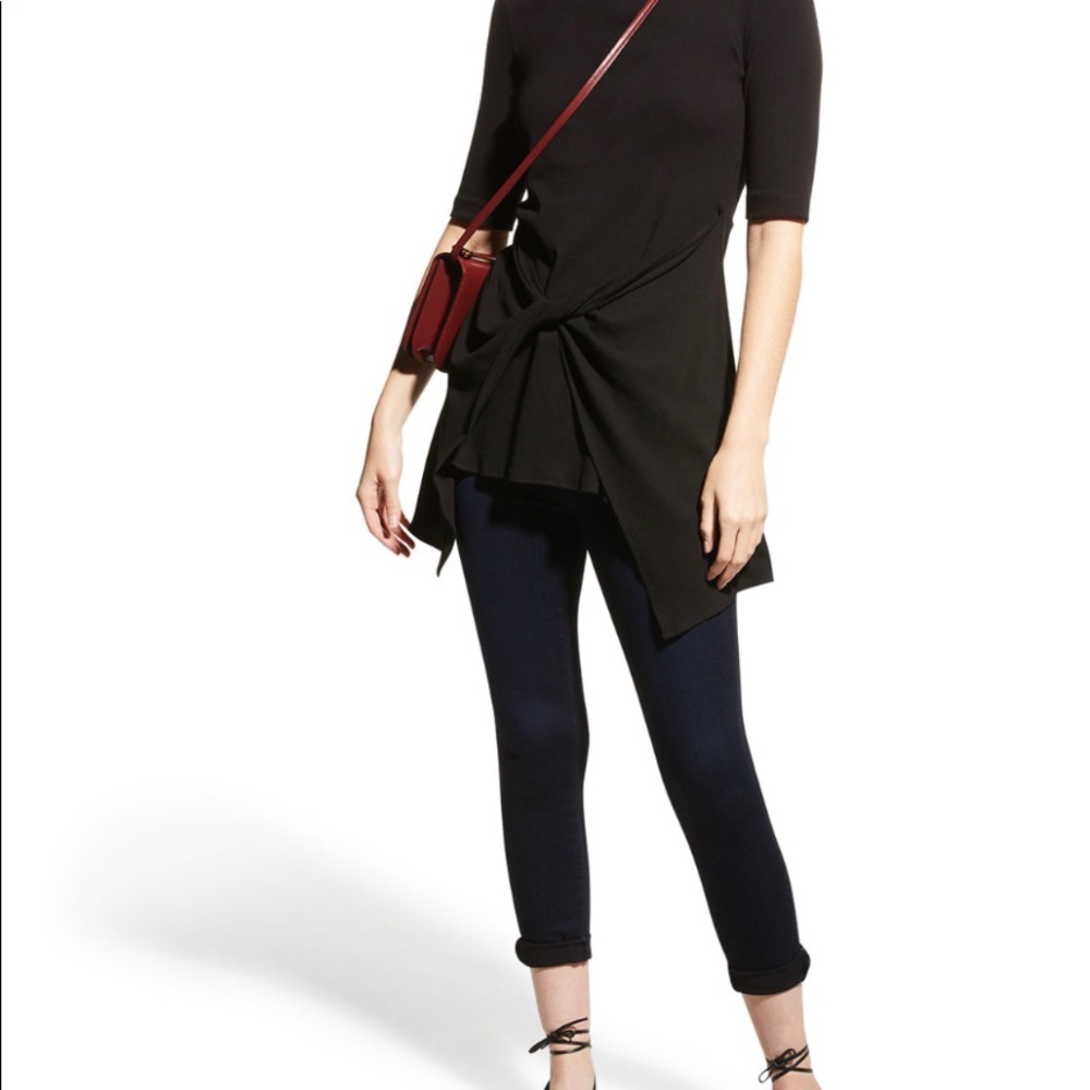 PAIGE Size: 27 Verdugo Crop black jeans